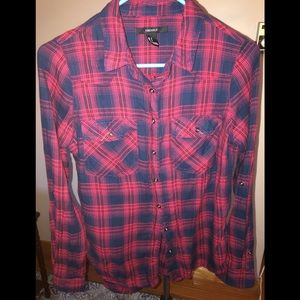 Women’s flannel shirt